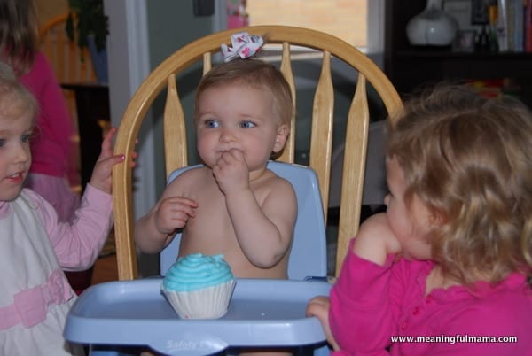 1-#topsy turvy cake #1st birthday #cupcake party-004