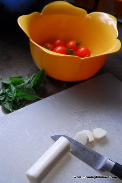 1-#caprese salad bites #recipes #tomatoes-004