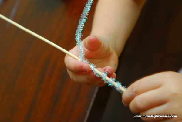 1-#snowflake craft #pipe cleaners #pom poms #kids-014