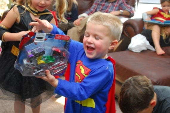 How to Host a Super Cool Superhero Birthday Party