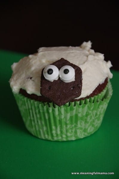 1-#lamb #sheep cupcake decorating marshmallows Feb 6, 2014 1-49 PM