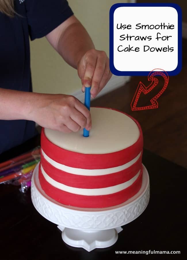 1-how to tier a cake dowels