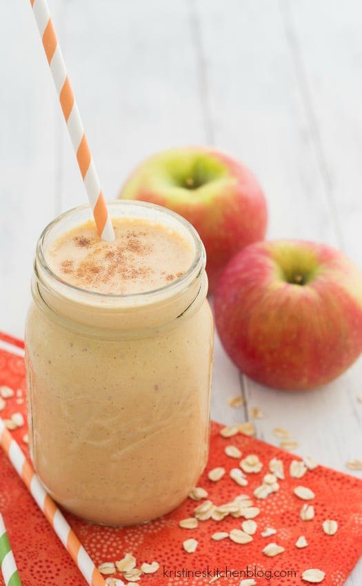Pumpkin-Apple-Breakfast-Smoothie-a-healthy-fall-smoothie-Kristines-Kitchen-4596wm