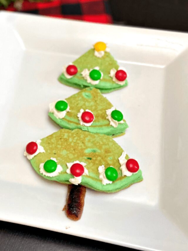 Panakes Tree Easy and Adorable Christmas Tree Pancakes Story - Meaningfulmama.com