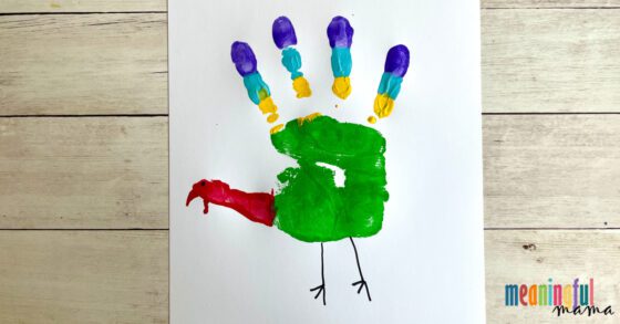 Easy Handprint Turkey Craft
